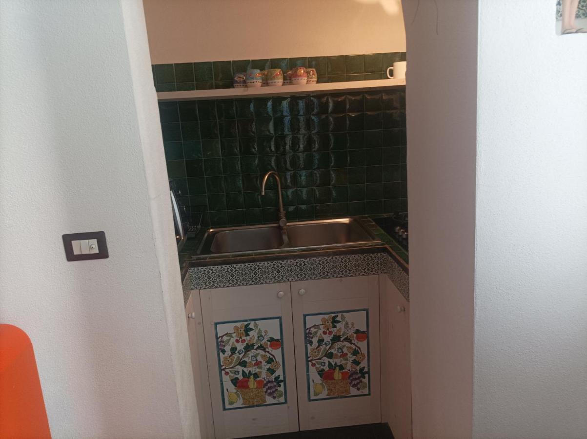 Casa Vacanze Il Geco Трани Экстерьер фото