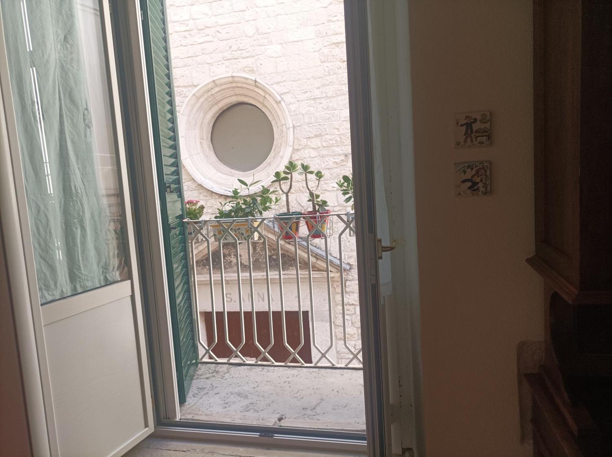 Casa Vacanze Il Geco Трани Экстерьер фото